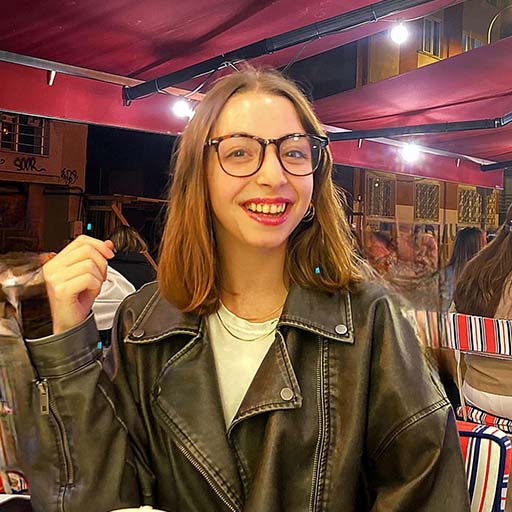 Azra Üstüntaş