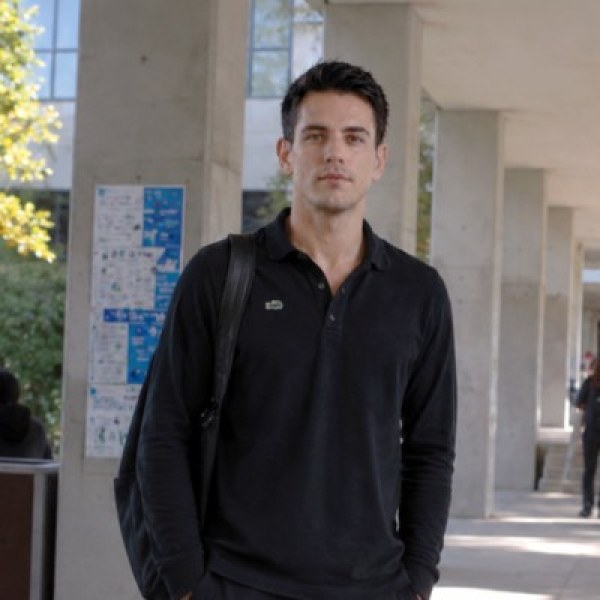 Akın Fişek