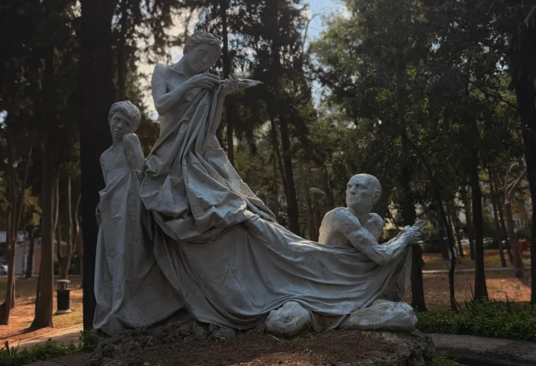 Mental illness — A sculpture symbolizing hope and empathy in mental health stigma